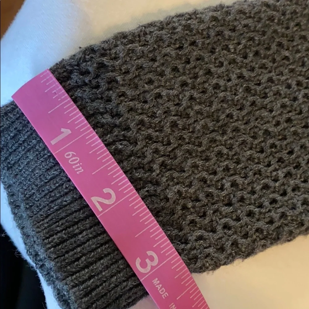 Banana Republic scoop neck gray sweater size small knit